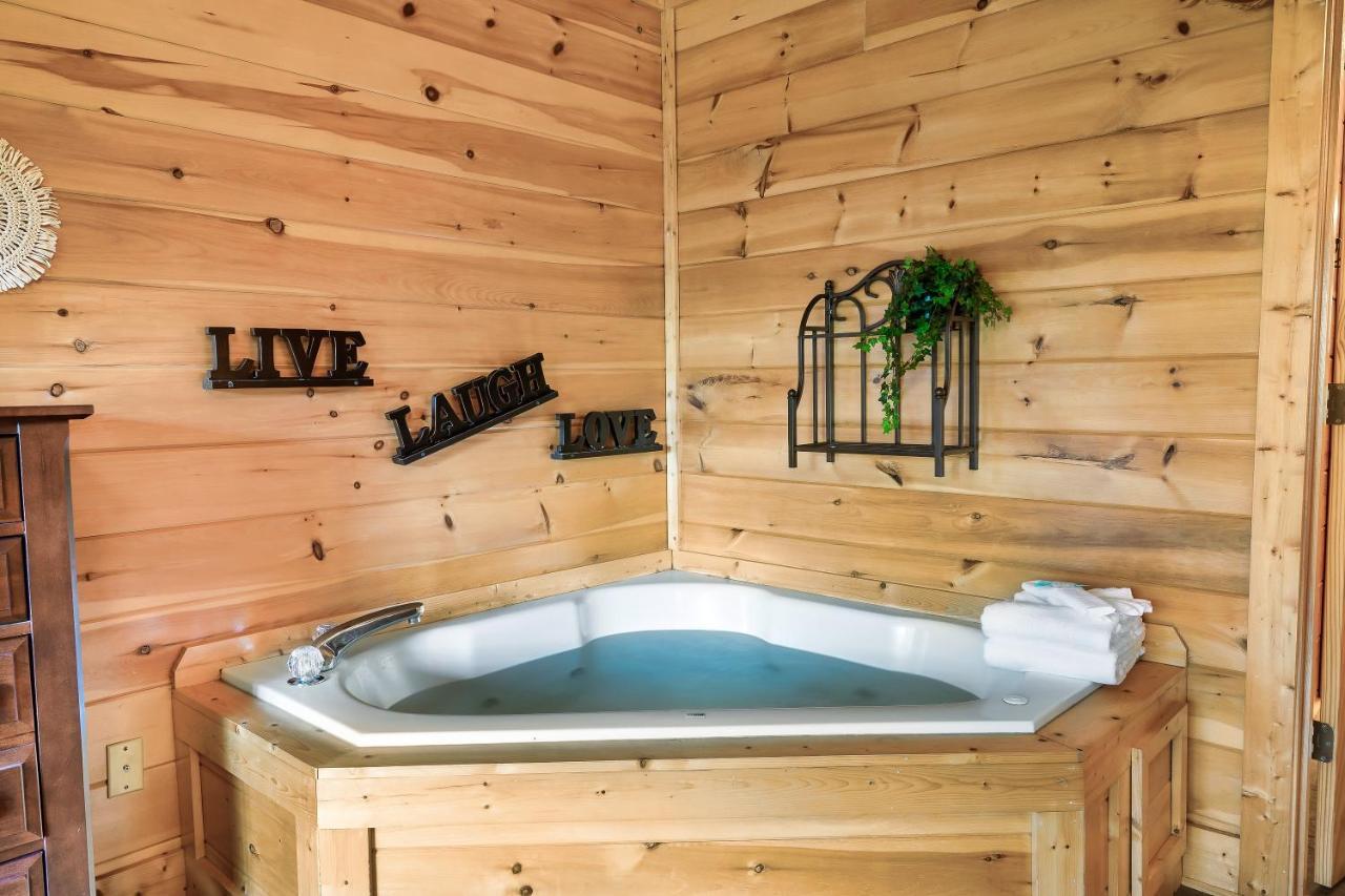 Summer Sale! Pool, Sauna, View, Hottub, Game Sevierville Exterior photo
