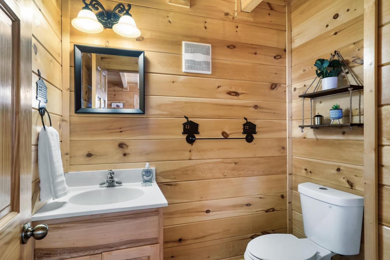 Summer Sale! Pool, Sauna, View, Hottub, Game Sevierville Exterior photo