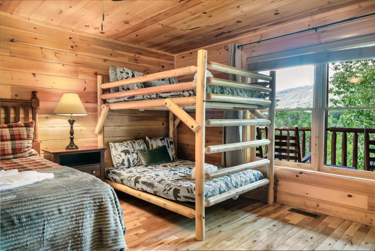 Summer Sale! Pool, Sauna, View, Hottub, Game Sevierville Exterior photo