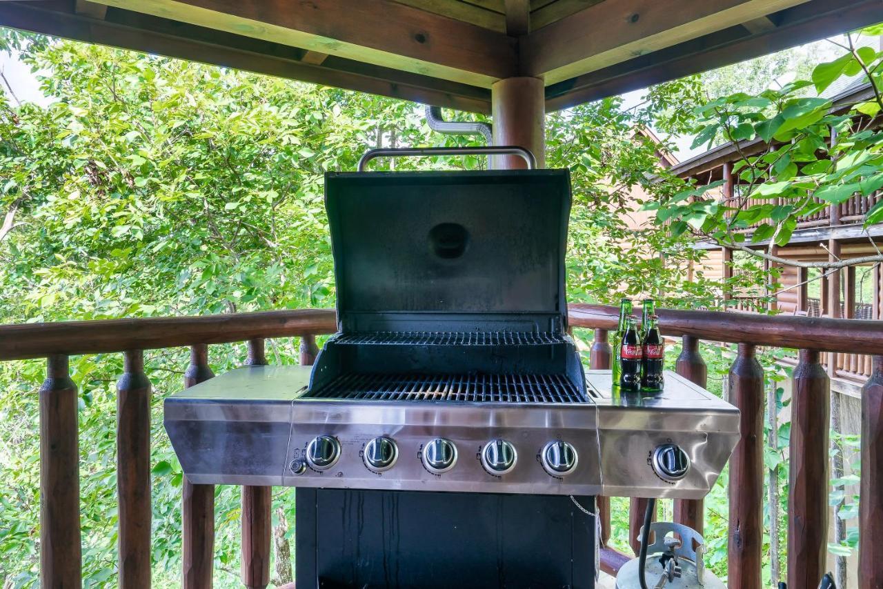 Summer Sale! Pool, Sauna, View, Hottub, Game Sevierville Exterior photo