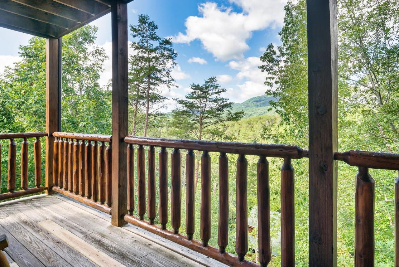 Summer Sale! Pool, Sauna, View, Hottub, Game Sevierville Exterior photo